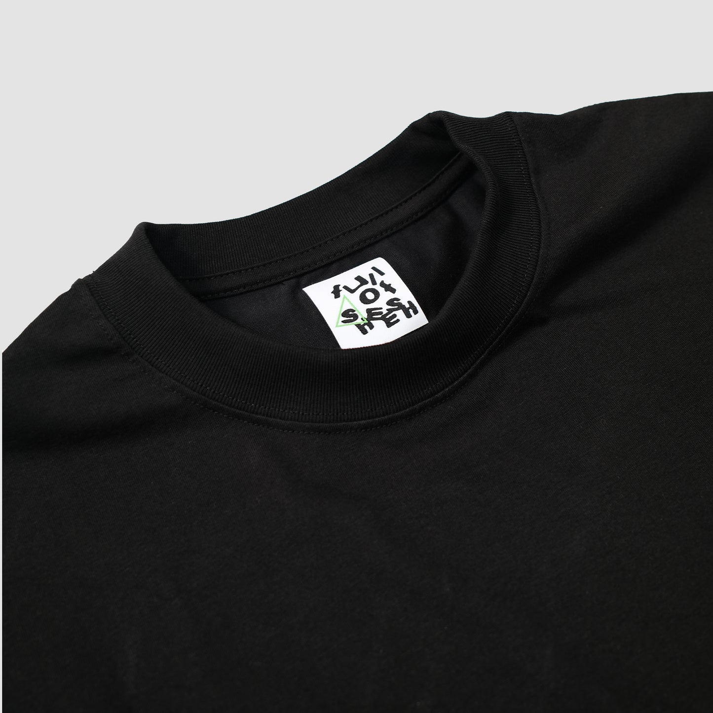 Fullofsheesh Chilly Blank Tee (Black)